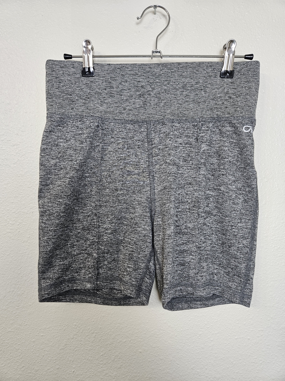 GAP Gray High-Waist Seamless Bike Shorts Size M